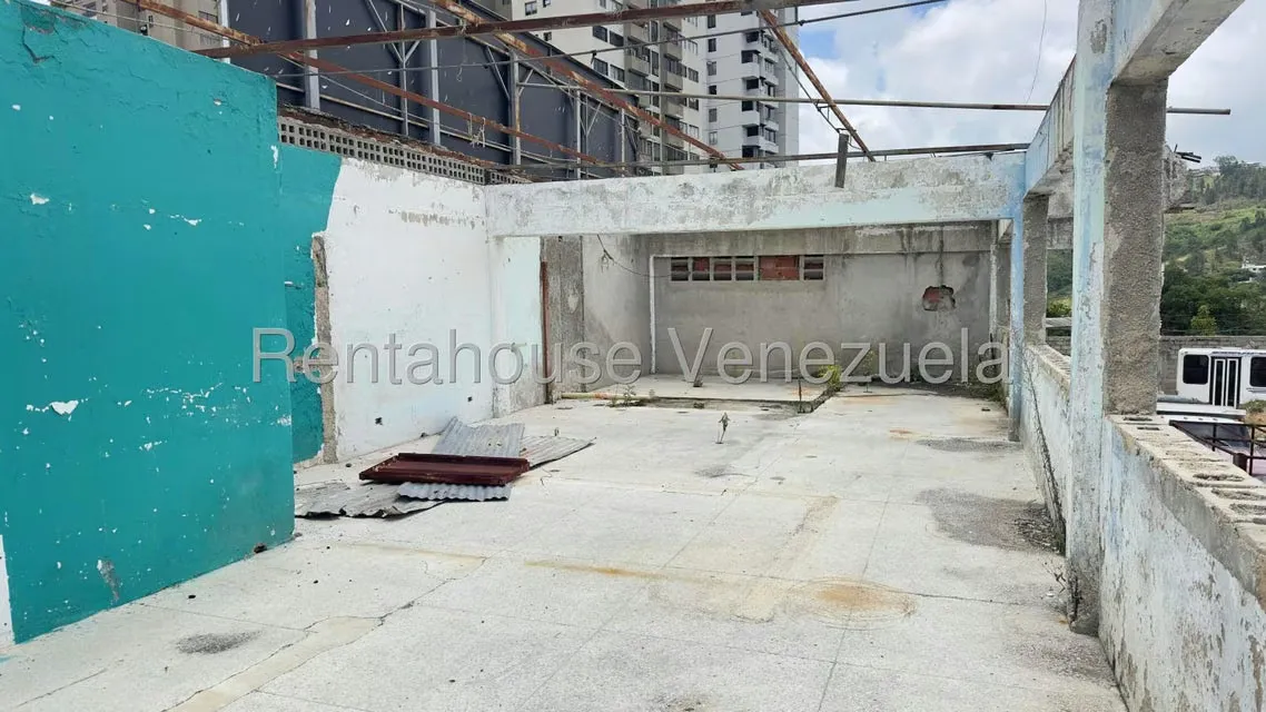 Terreno (Comercial) en Alquiler en Guaicay, Distrito Metropolitano - 32