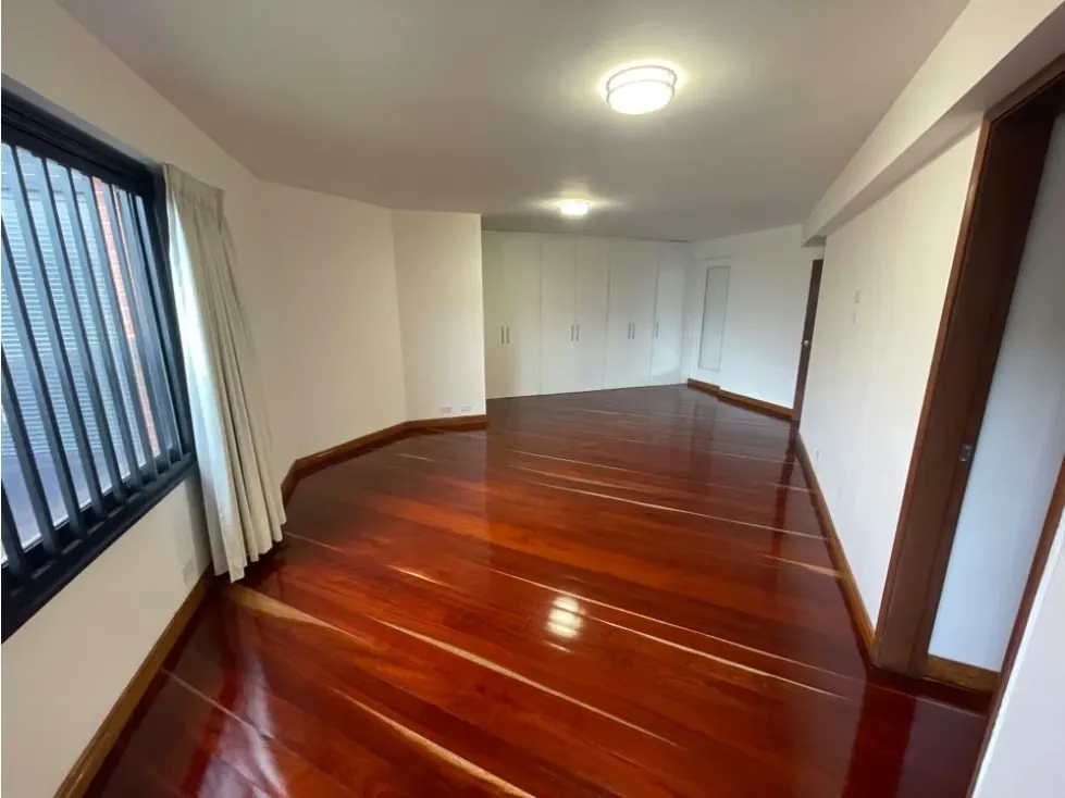 Vendo apto 350m2 5h+s/4b+s/4p Colinas de Valle Arriba 3233 - 14