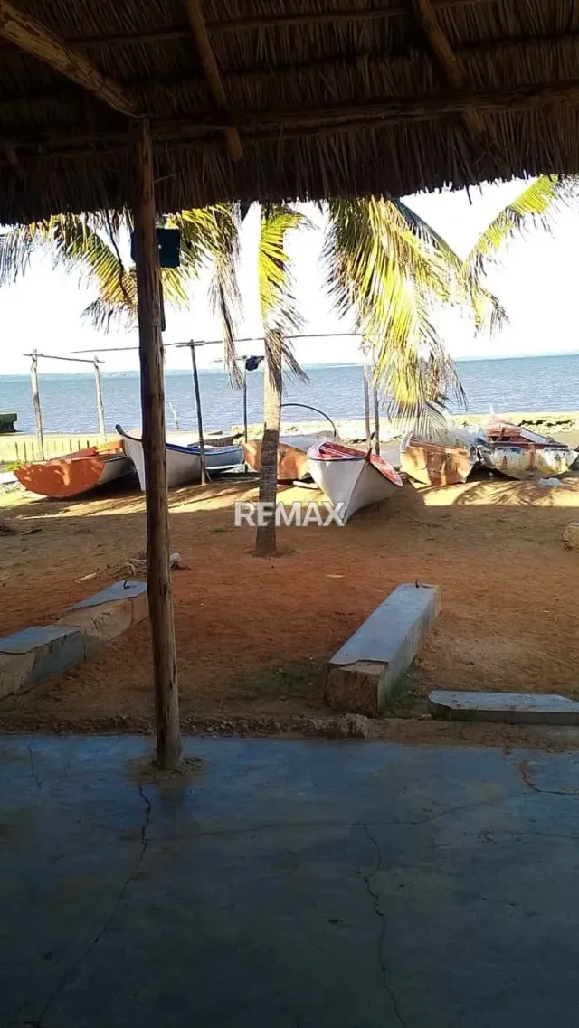 CASA EN VENTA CON PLAYA, BOTES Y EQUIPOS - 7
