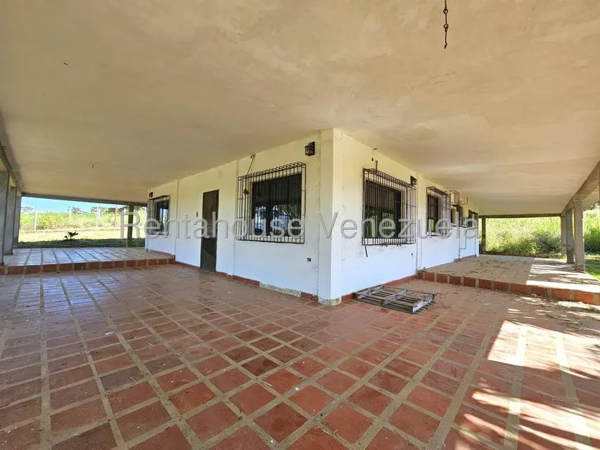 Comercial (Club Campestre) en Venta en Los Pinos, Lara - 5