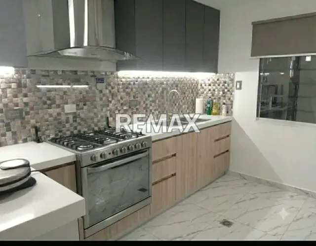 Town house - 2
