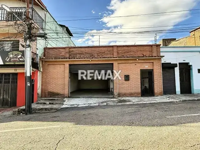 LOCAL EN VENTA EN AV 19 DE ABRIL