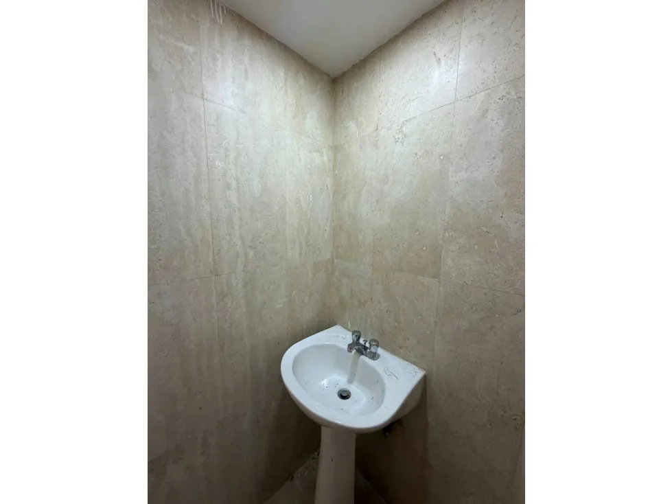 Local Comercial en Venta en el C.C San Ignacio 55 Mts2 - 7