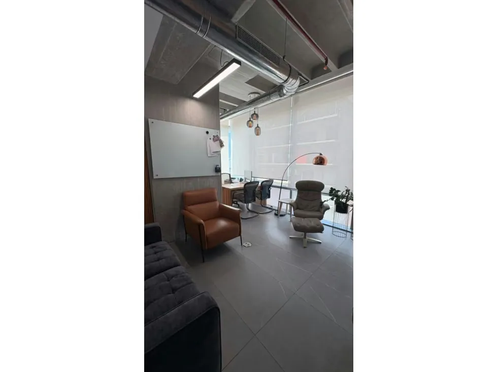 Oficina en venta 203m², Calle California - 13