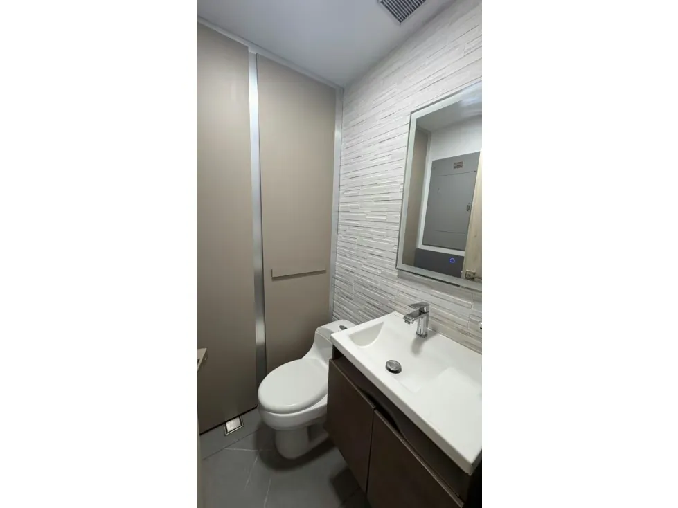 Oficina en venta 203m², Calle California - 16