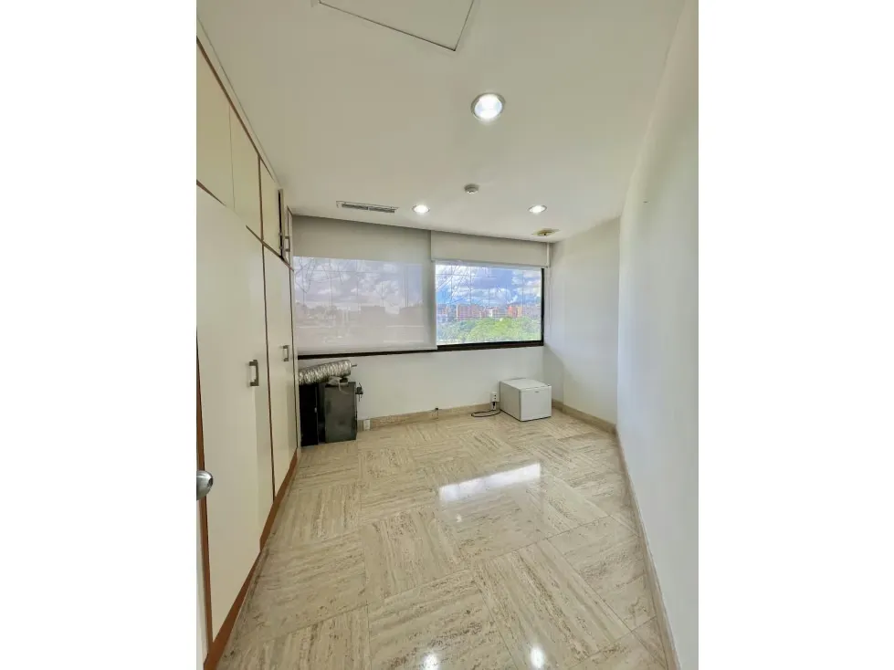 Oficina en Alquiler/Venta en el CCCT 127 m2 - 22