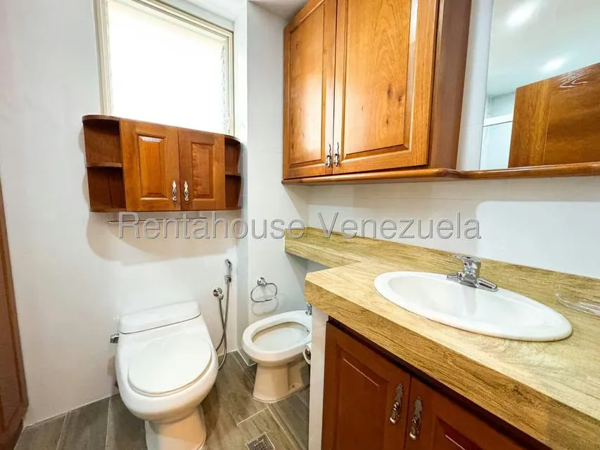 Apartamento (1 Nivel) en Alquiler en Los Naranjos de Las Mercedes, Distrito Metropolitano - 22