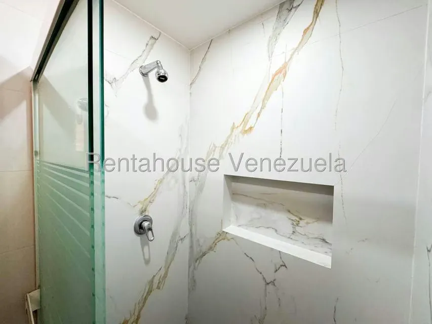 Apartamento (1 Nivel) en Alquiler en Los Naranjos de Las Mercedes, Distrito Metropolitano - 24