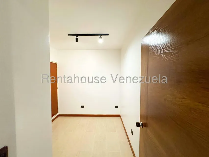 Apartamento (1 Nivel) en Alquiler en Los Naranjos de Las Mercedes, Distrito Metropolitano - 26