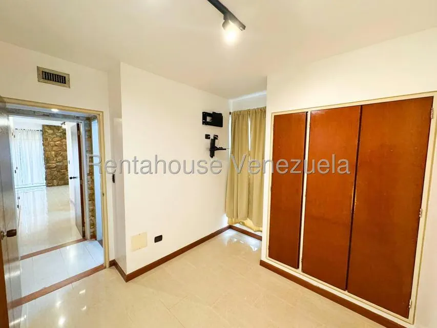 Apartamento (1 Nivel) en Alquiler en Los Naranjos de Las Mercedes, Distrito Metropolitano - 28