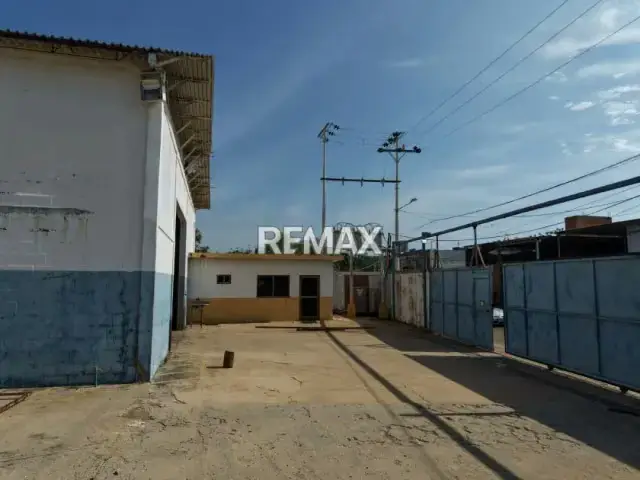 GALPON COMERCIAL o INDUSTRIAL