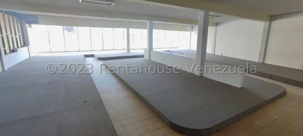 Comercial (Edificio) en Venta en Municipio Carrizal, Miranda - 12