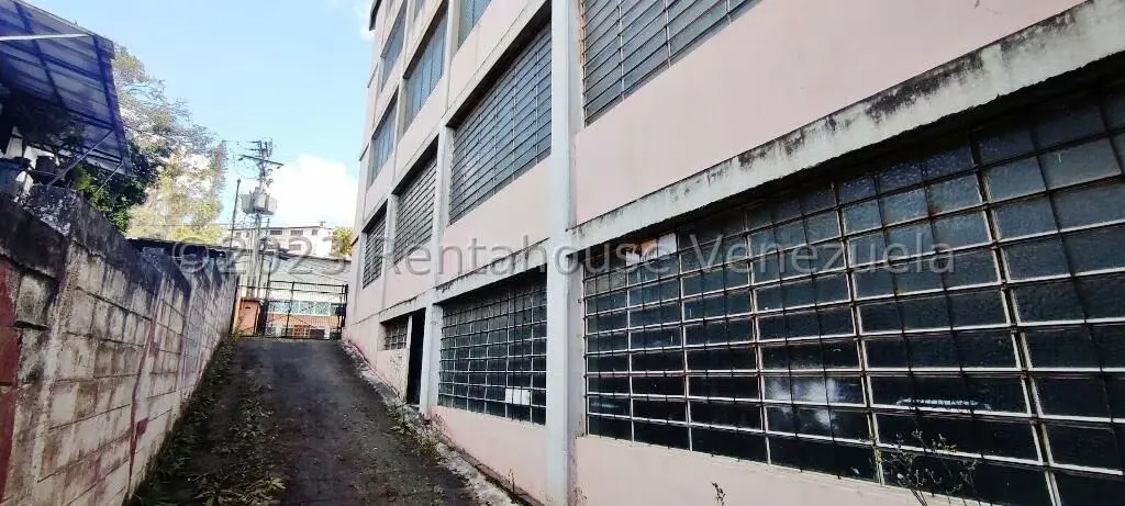Comercial (Edificio) en Venta en Municipio Carrizal, Miranda - 10