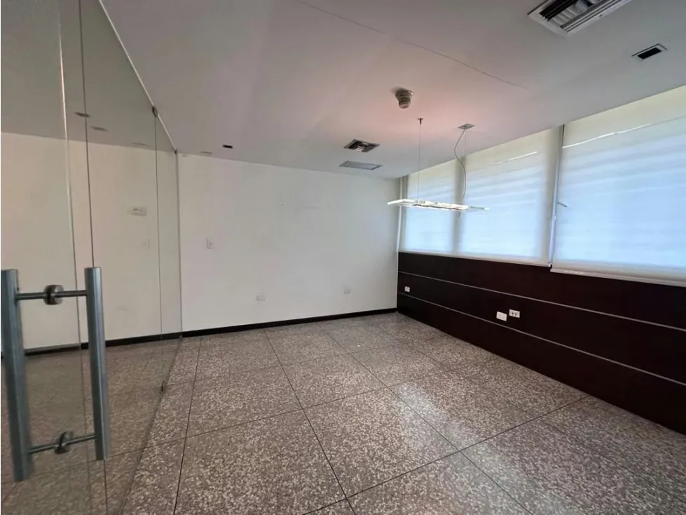Se vende/alquila Oficina 426m² 8b/8e La Trinidad - 23