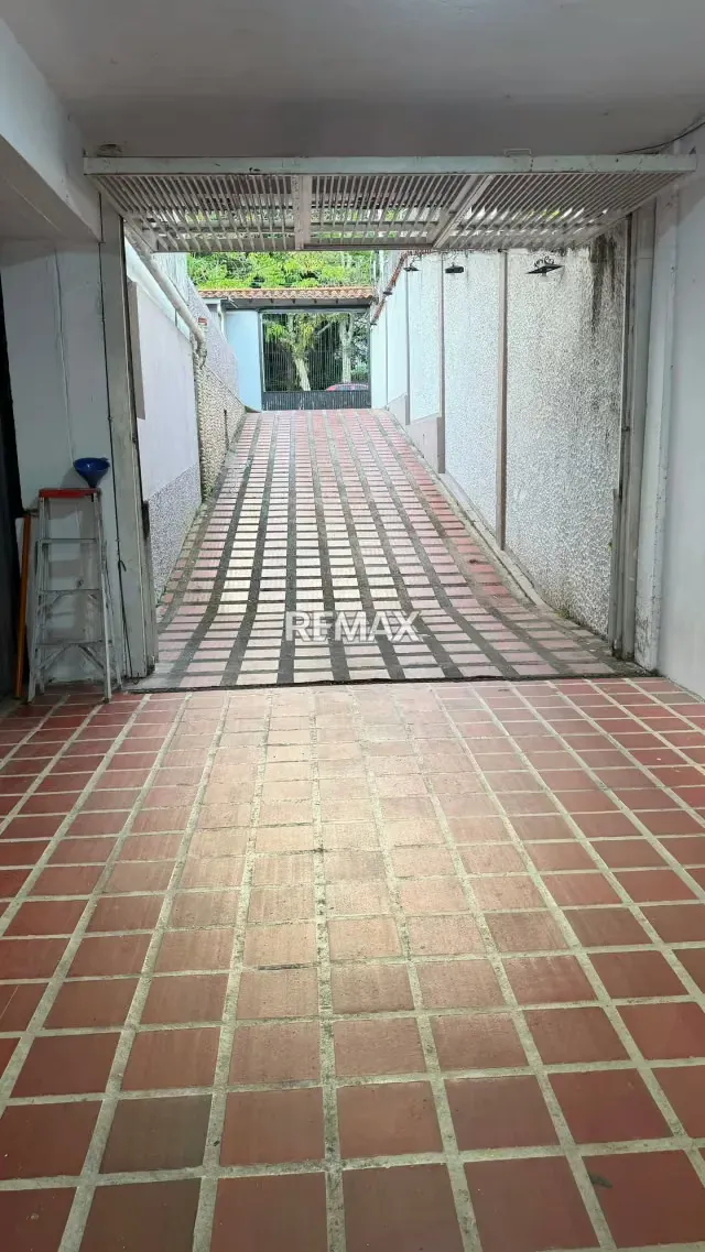 Local para Depósito Almacén Avenida 19 de Abril - 2