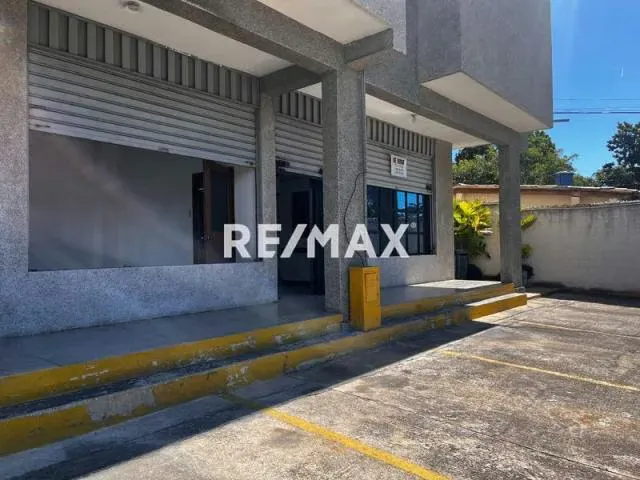 EN VENTA LOCAL COMERCIAL EN LA AVENIDA LA MATA, CABUDARE - 2