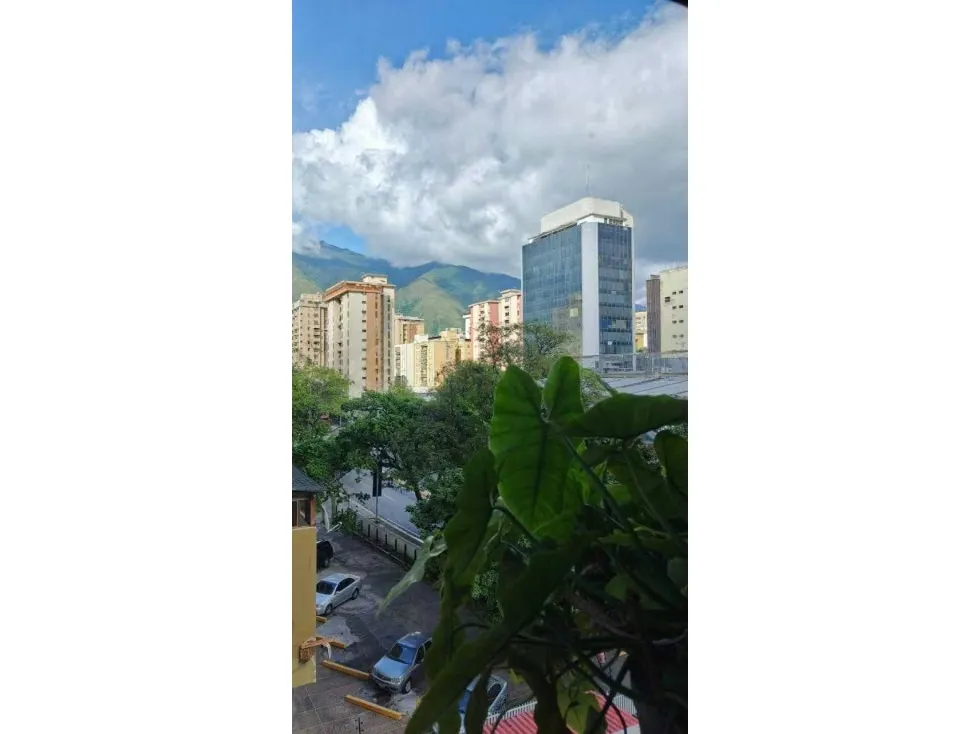 Alquilo Apartamento 105m2 La Urbina 5342 - 5