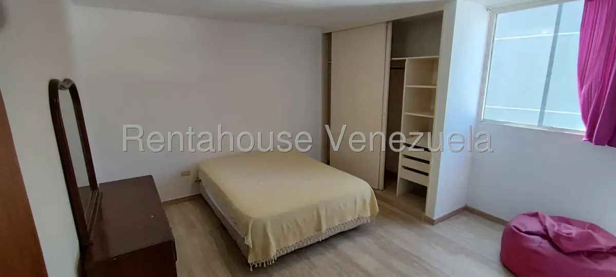 Apartamento (1 Nivel) en Alquiler en El Hatillo, Distrito Metropolitano - 24