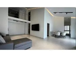 View 10