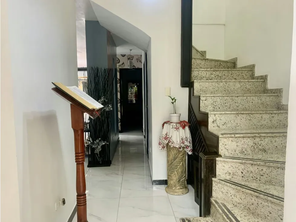 En venta townhouse en La Union, El Hatillo 577M ² 4h+5baños - 4