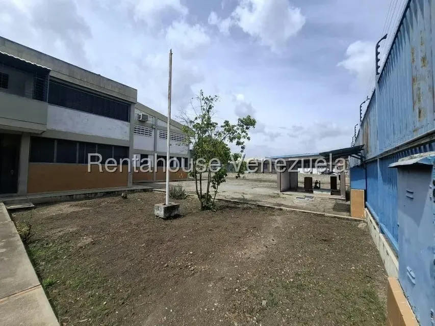 Galpon - Deposito en Alquiler en Zona Industrial 2, Lara - 26