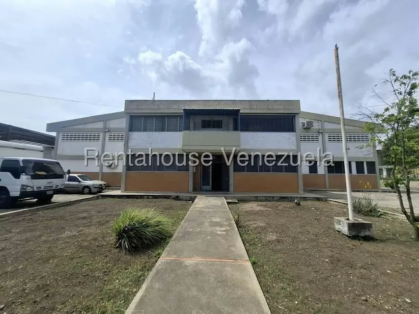 Galpon - Deposito en Alquiler en Zona Industrial 2, Lara - 31