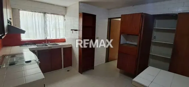 Apartamento urb prebo Res álamo amplio con balcón excelente ubicación - 4