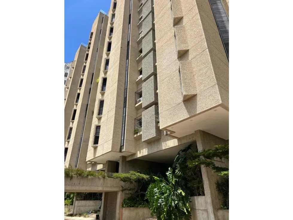 Vendo/alquilo apartamento 205m2 Los Naranjos 0925