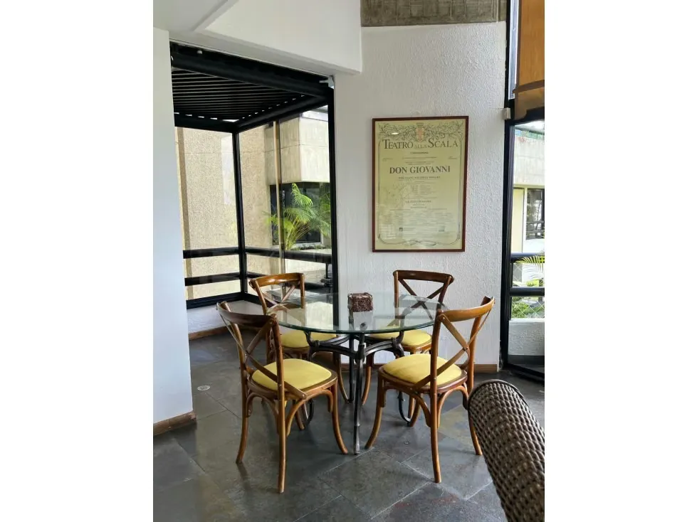 Vendo/alquilo apartamento 205m2 Los Naranjos 0925 - 9