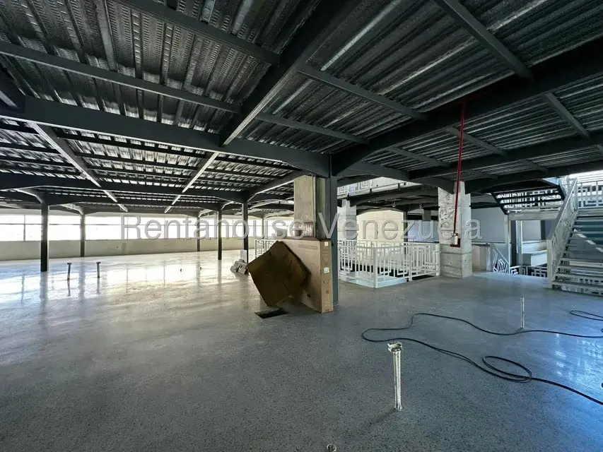 Local Comercial en Alquiler en Parroquia Concepcion, Lara - 5
