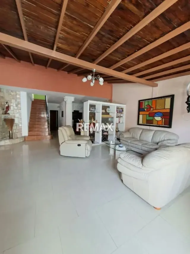 Casa en venta, Urb Villas de Aragua. La morita 1 - 7