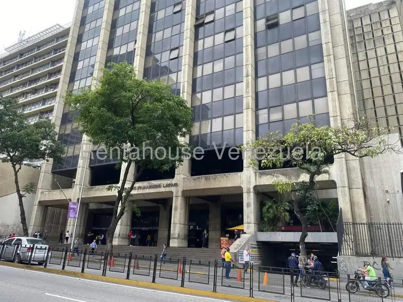 Comercial (Oficina) en Alquiler en Parroquia La Candelaria, Distrito Metropolitano
