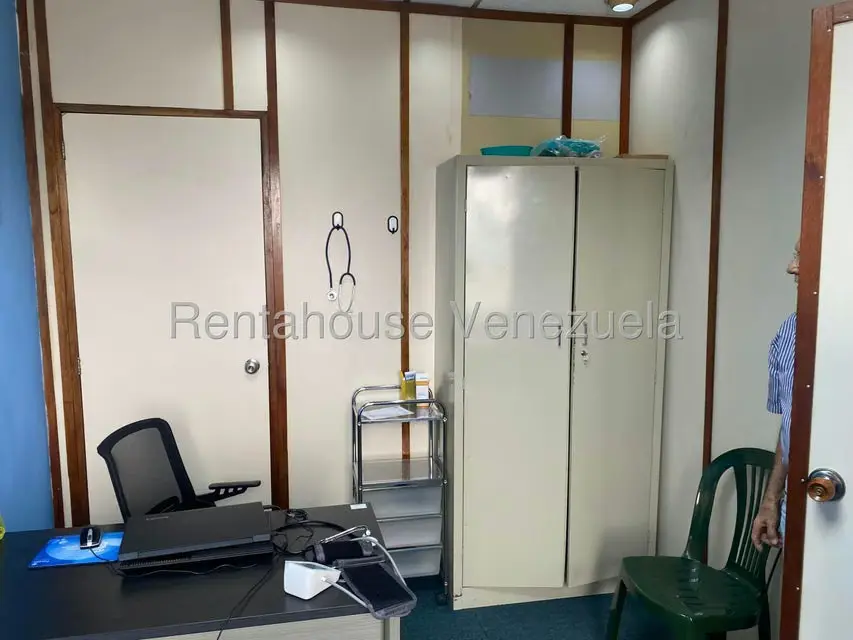 Oficina en Alquiler en Parroquia La Candelaria, Distrito Metropolitano - 16