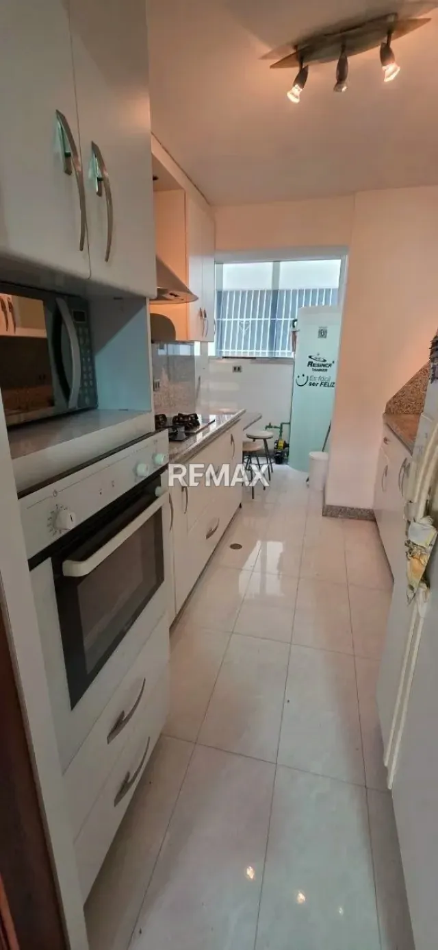 Se Alquila Apartamento en la Urbanizacion La Urbina - 7