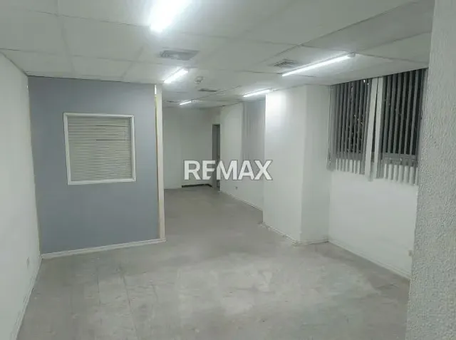 ALQUILER PRACTICO LOCAL OFICINA AV.UNIVERSIDAD, 56 MTS, 1 BAÑO, 1 PUESTO TECHADO, PUEDE FUNCIONAR COMO DEPÓSITO 26-68 - 7