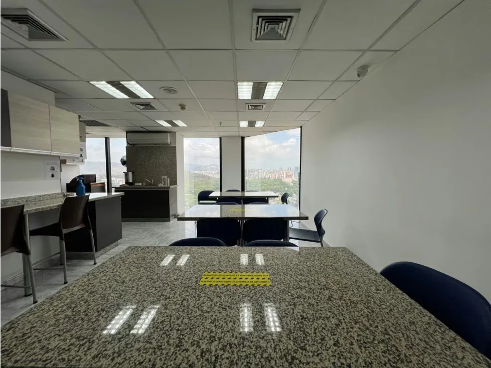 Se alquila oficina 793m² 3b/10p Plaza Venezuela - 23