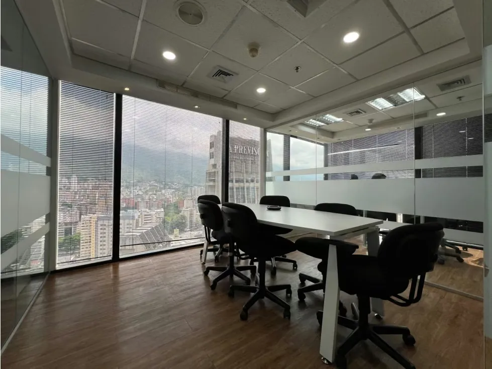 Se alquila oficina 793m² 3b/10p Plaza Venezuela - 25