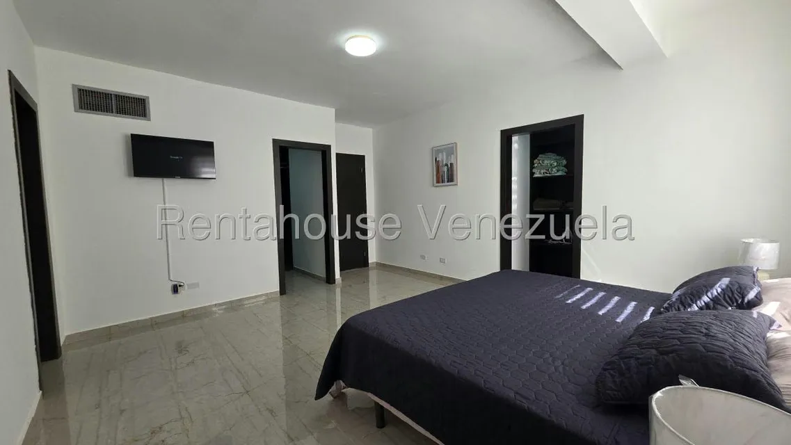 Townhouse (Duplex) en Alquiler en Calle Piar, Zulia - 11