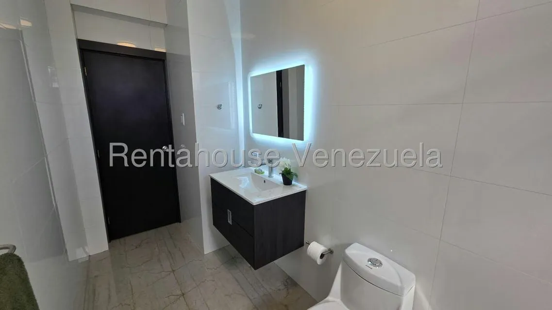 Townhouse (Duplex) en Alquiler en Calle Piar, Zulia - 21