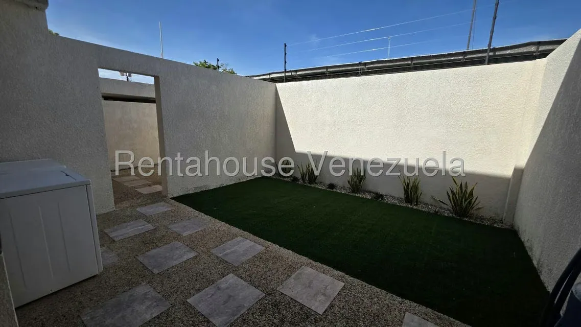 Townhouse (Duplex) en Alquiler en Calle Piar, Zulia - 29