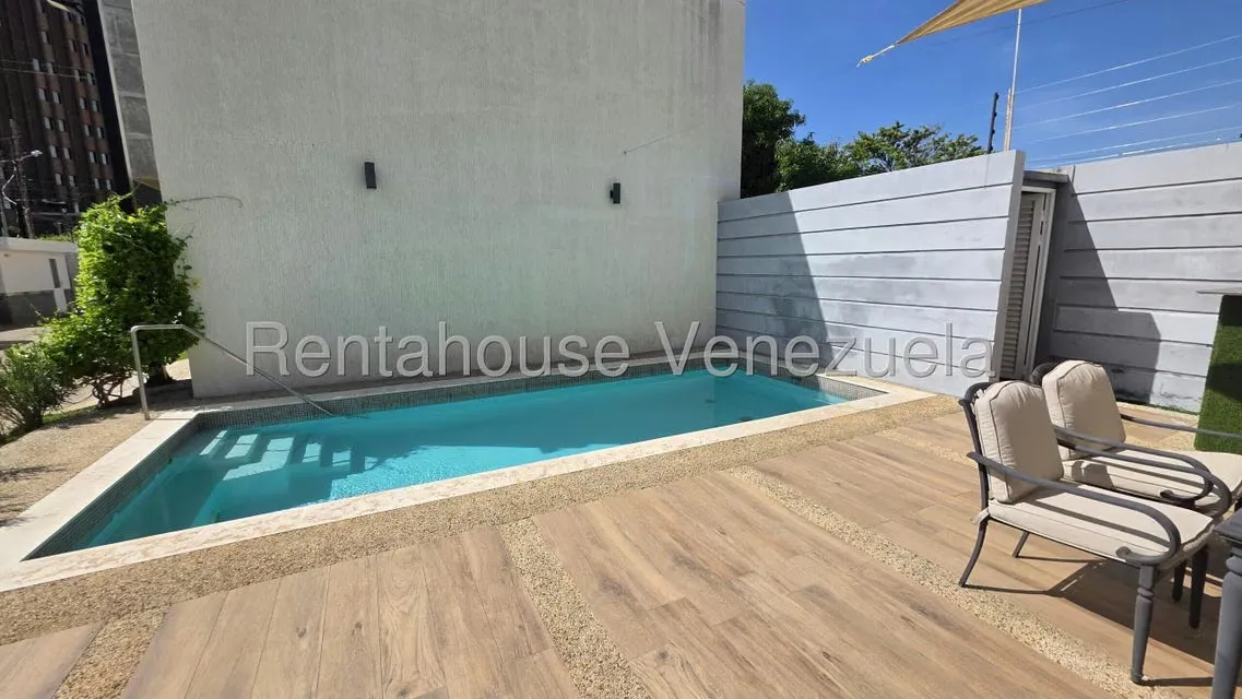 Townhouse (Duplex) en Alquiler en Calle Piar, Zulia - 34