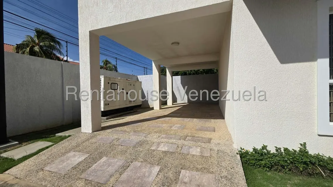 Townhouse (Duplex) en Alquiler en Calle Piar, Zulia - 35