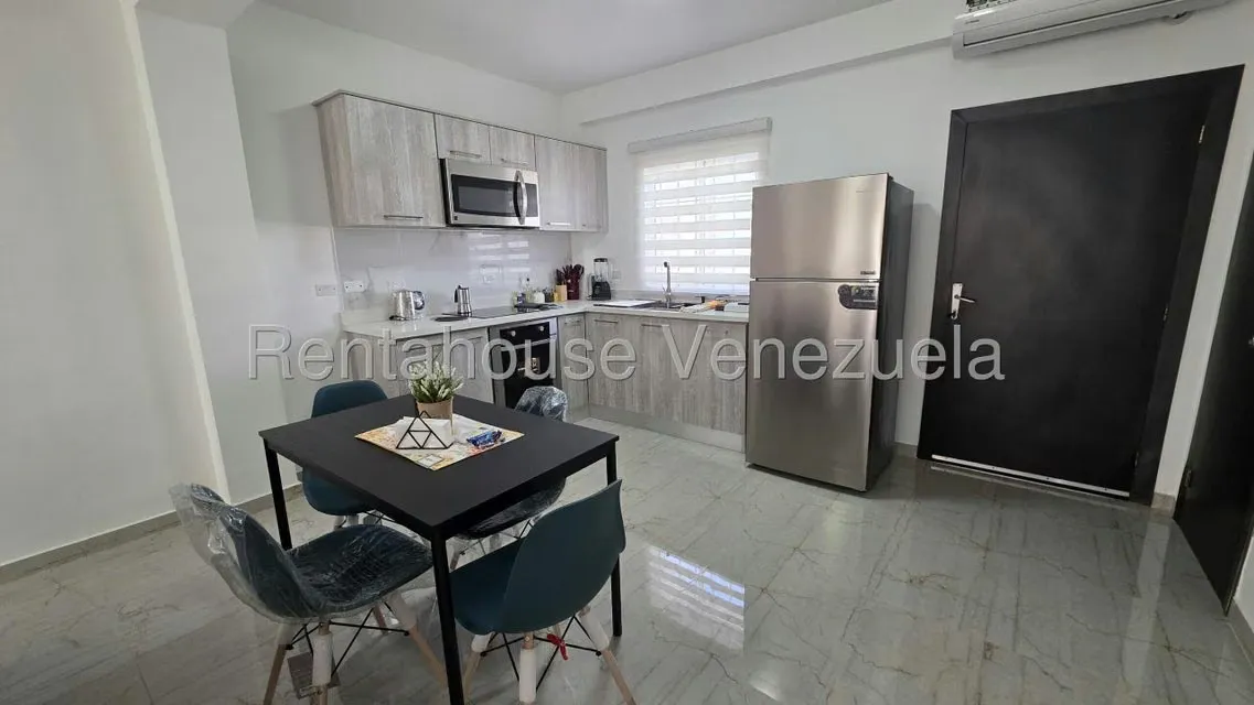 Townhouse (Duplex) en Alquiler en Calle Piar, Zulia - 6