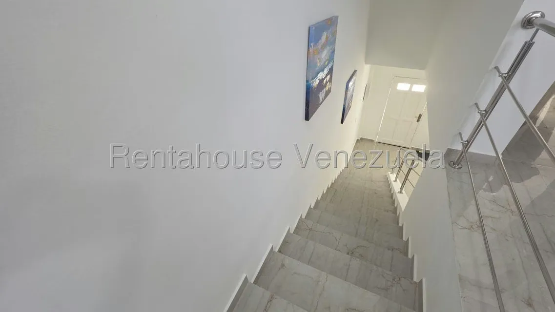 Townhouse (Duplex) en Alquiler en Calle Piar, Zulia - 8