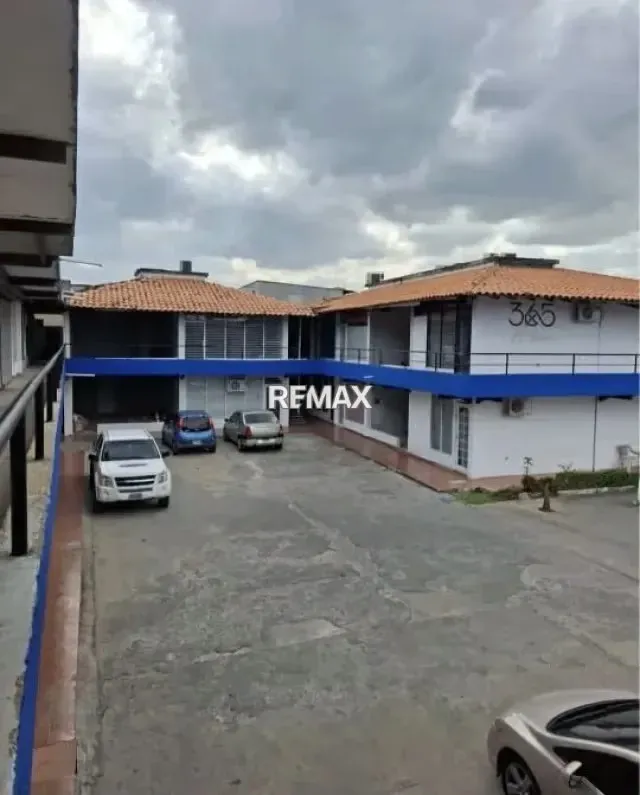 EN VENTA LOCAL COMERCIAL EN TIPURO, C.C VECINAL COROMOTO. MATURIN-MONAGAS - 2