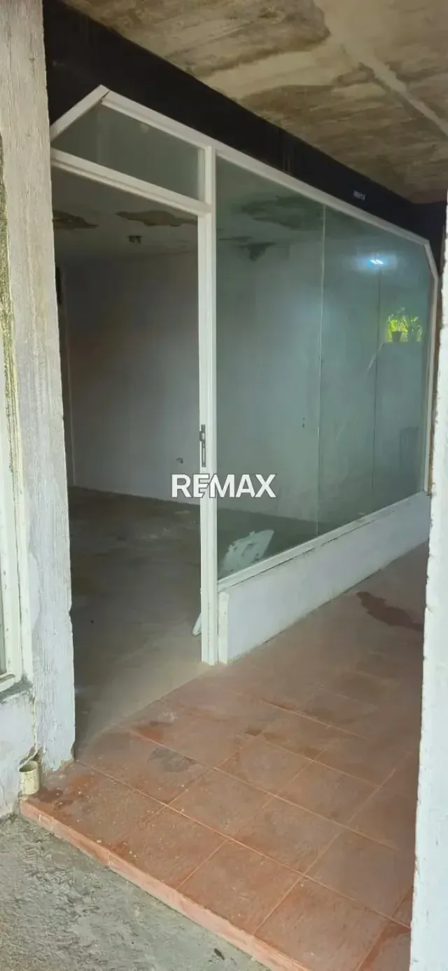 EN VENTA LOCAL COMERCIAL EN TIPURO, C.C VECINAL COROMOTO. MATURIN-MONAGAS - 9