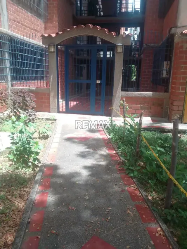 Venta Apartamento de 74,49 Mtrs2, Piso 3, Las Panelas Nueva Casarapa, Guarenas Edo. Miranda - 2
