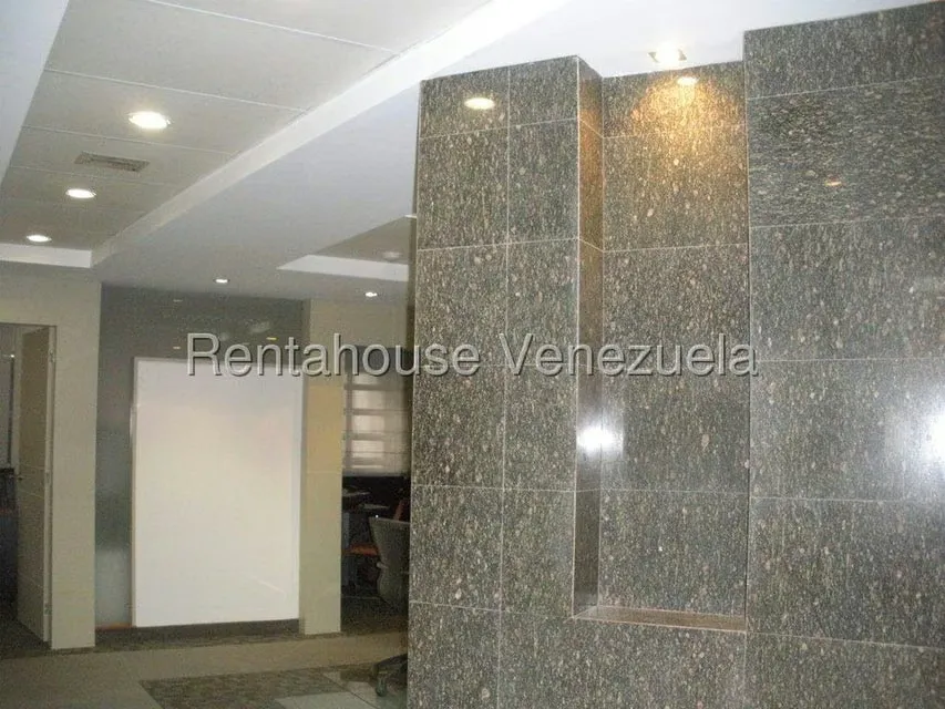 Oficina en Alquiler en Los Palos Grandes, Distrito Metropolitano - 9