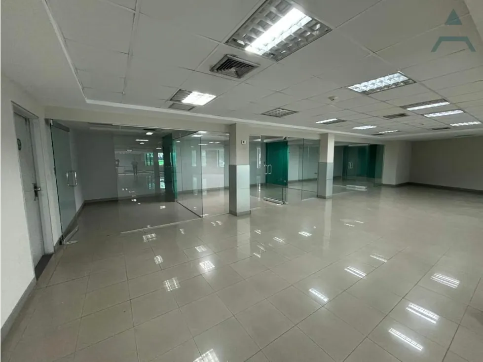 Se vende Local Comercial 1200m² 4b/16e Los Ruices - 3