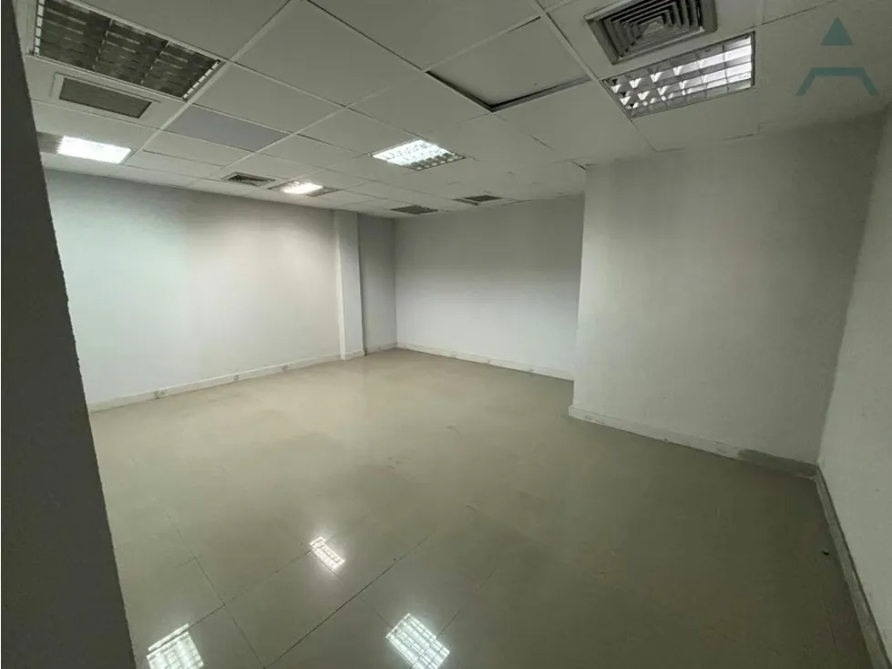 Se vende Local Comercial 1200m² 4b/16e Los Ruices - 10